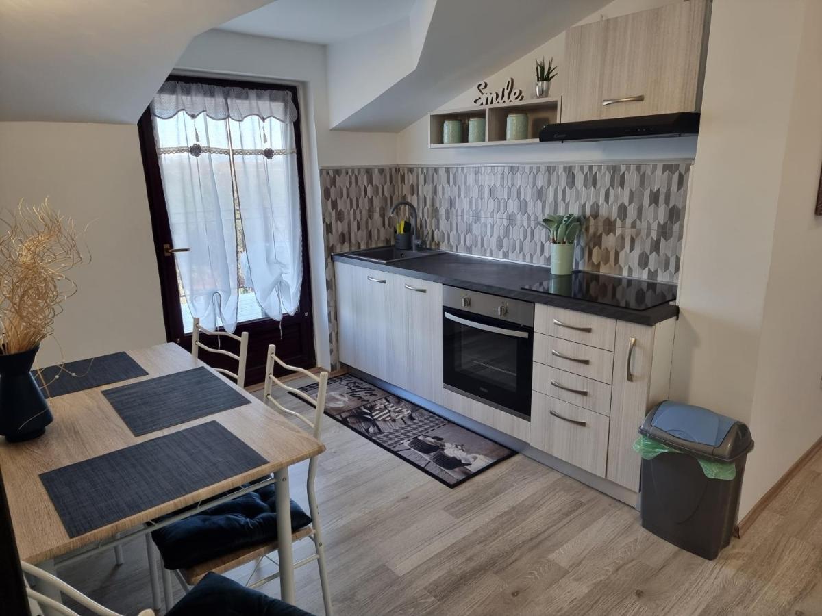 Apartment Pharos ザンブラティヤ エクステリア 写真