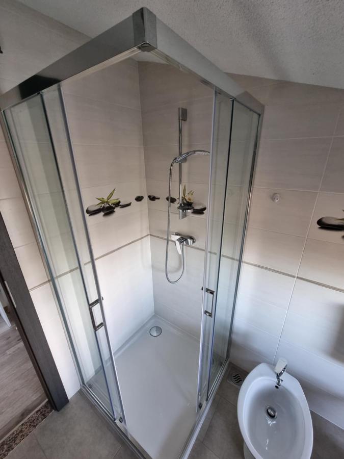 Apartment Pharos ザンブラティヤ エクステリア 写真